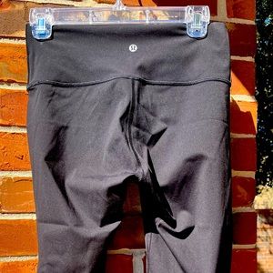 Lululemon black leggings